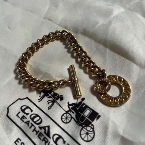 Toggle link bracelet - Picture 2 of 9